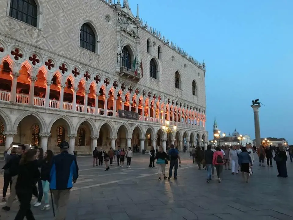 Ca' Frezzeria Apartment Venice 0*,  Italy